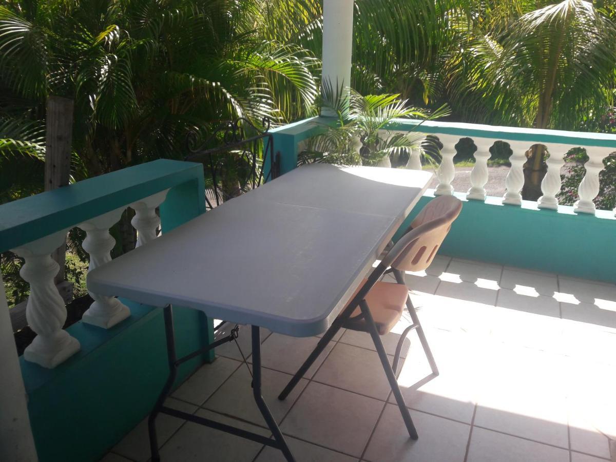 Danglez Bed & Breakfast Bataka Bagian luar foto