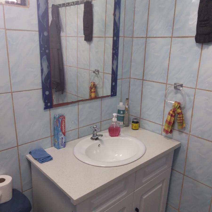 Danglez Bed & Breakfast Bataka Bagian luar foto