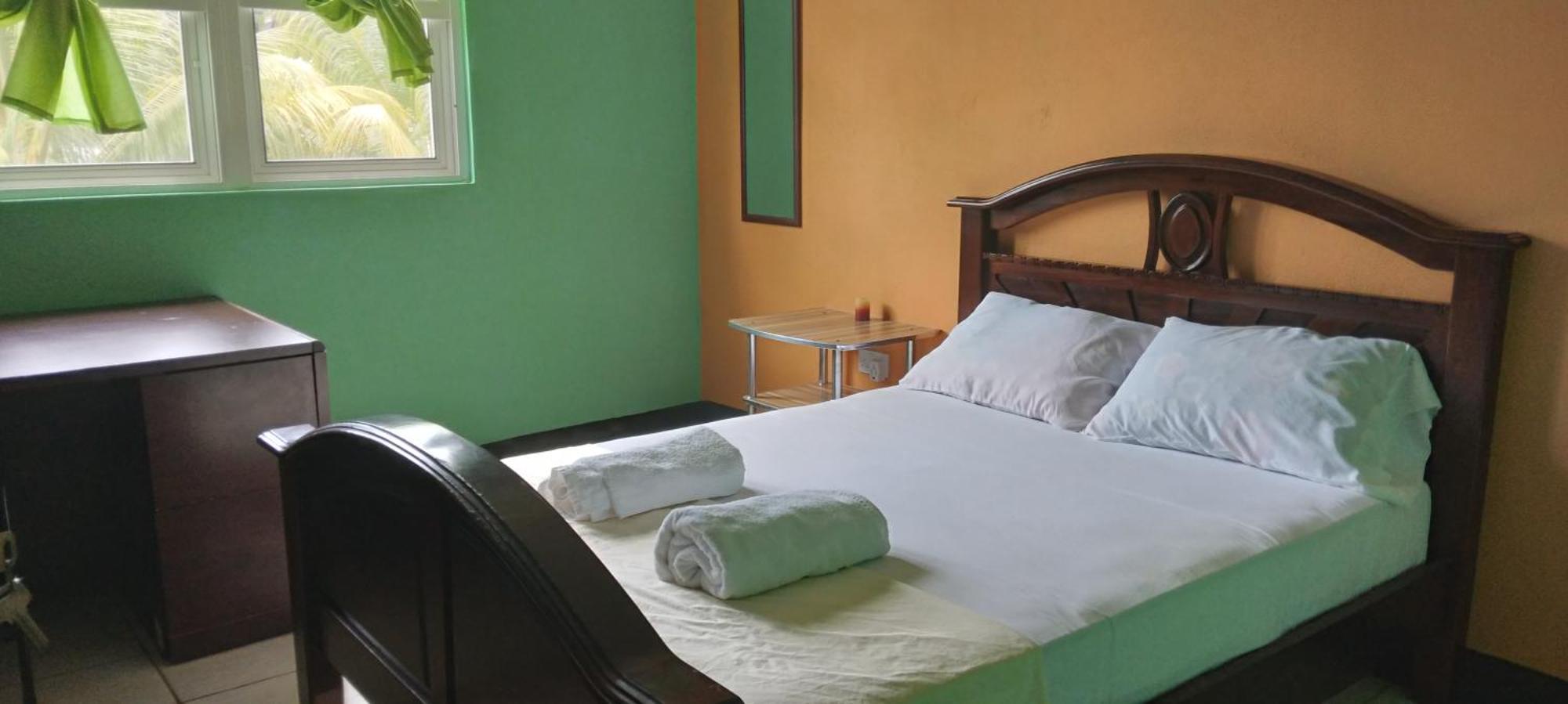 Danglez Bed & Breakfast Bataka Bagian luar foto