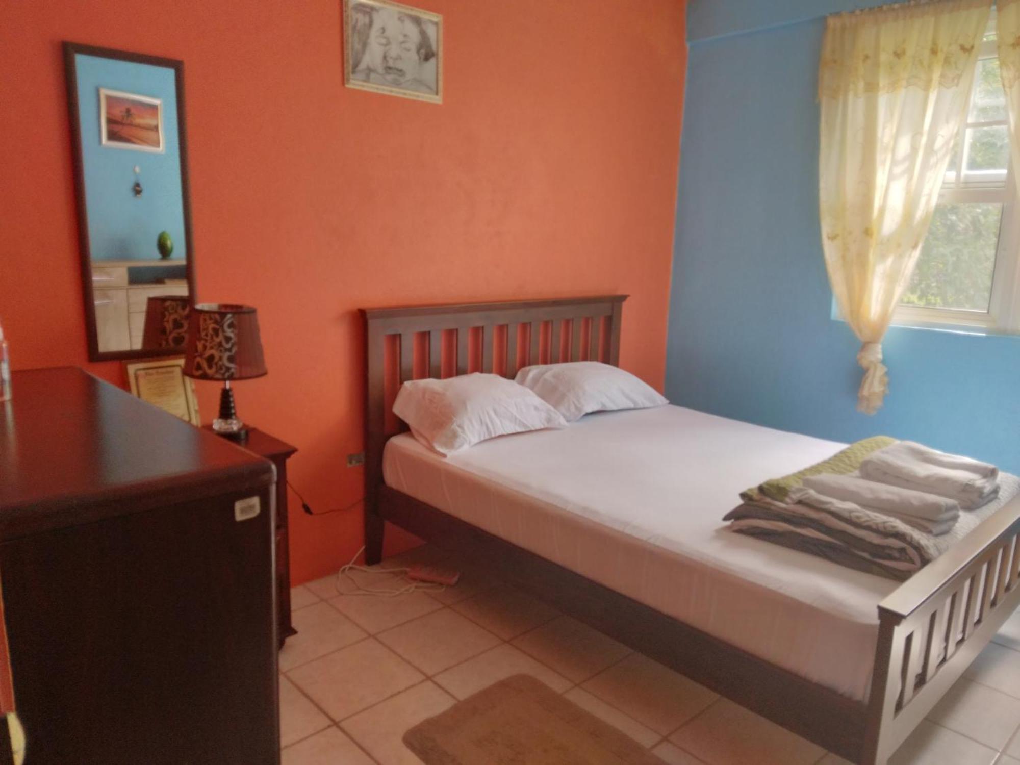 Danglez Bed & Breakfast Bataka Bagian luar foto